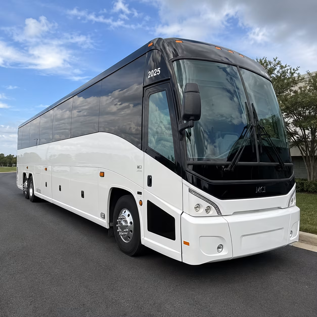field trip buses to the uss lexington museum on the bay